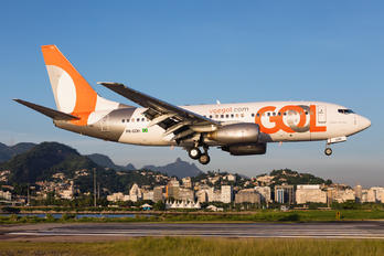 PR-GOH - GOL Transportes Aéreos  Boeing 737-700