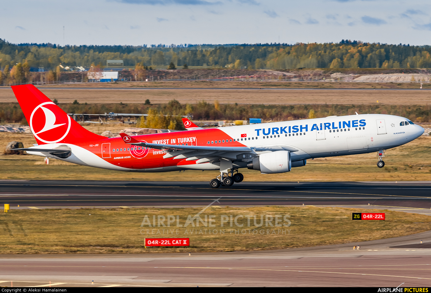 Turkish Airlines TC-JIZ aircraft at Helsinki - Vantaa