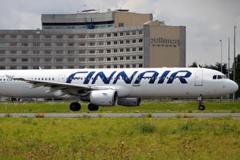 OH-LZB - Finnair Airbus A321
