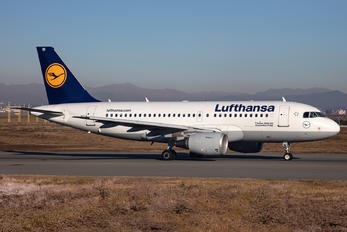 D-AIBI - Lufthansa Airbus A319