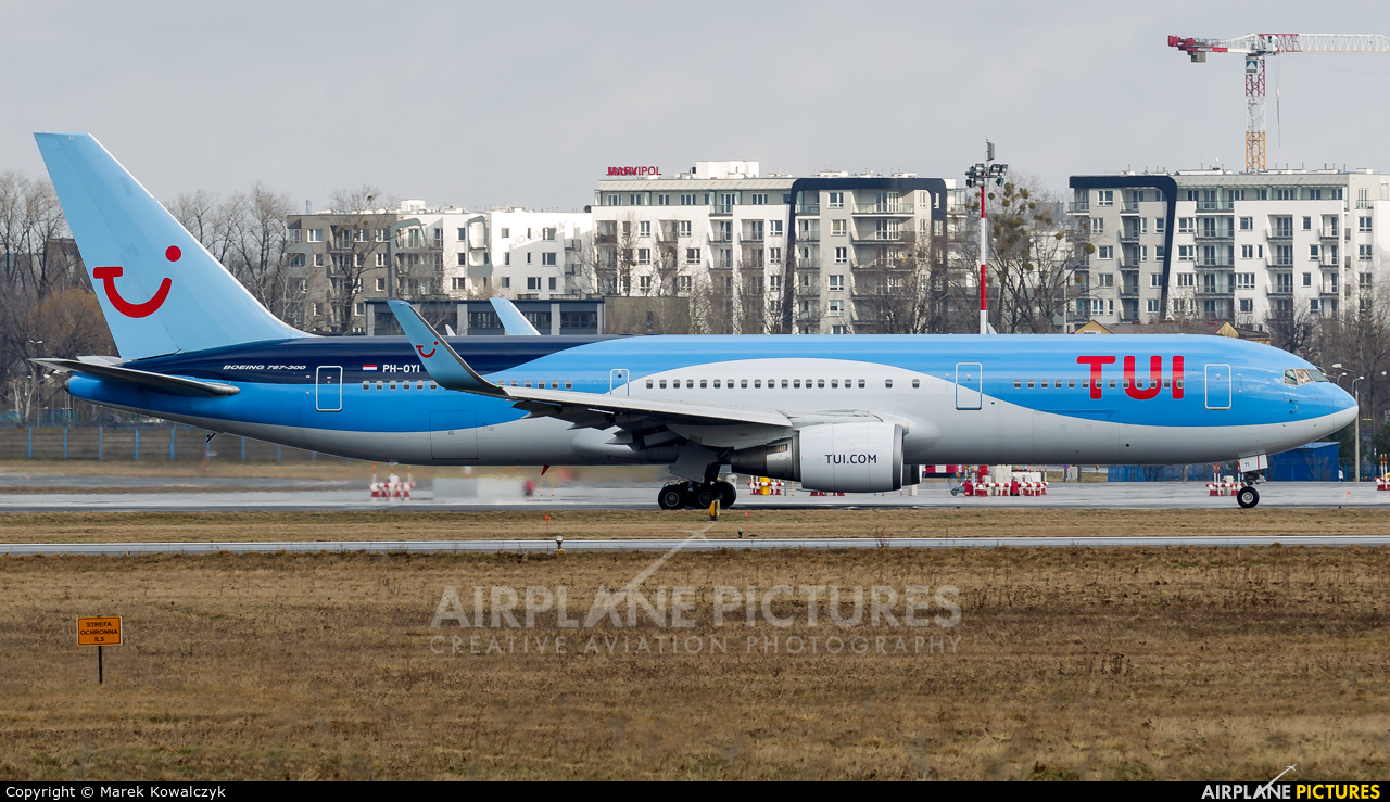 TUI Airlines Netherlands PH-OYI aircraft at Warsaw - Frederic Chopin