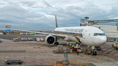9V-SWD - Singapore Airlines Boeing 777-300ER