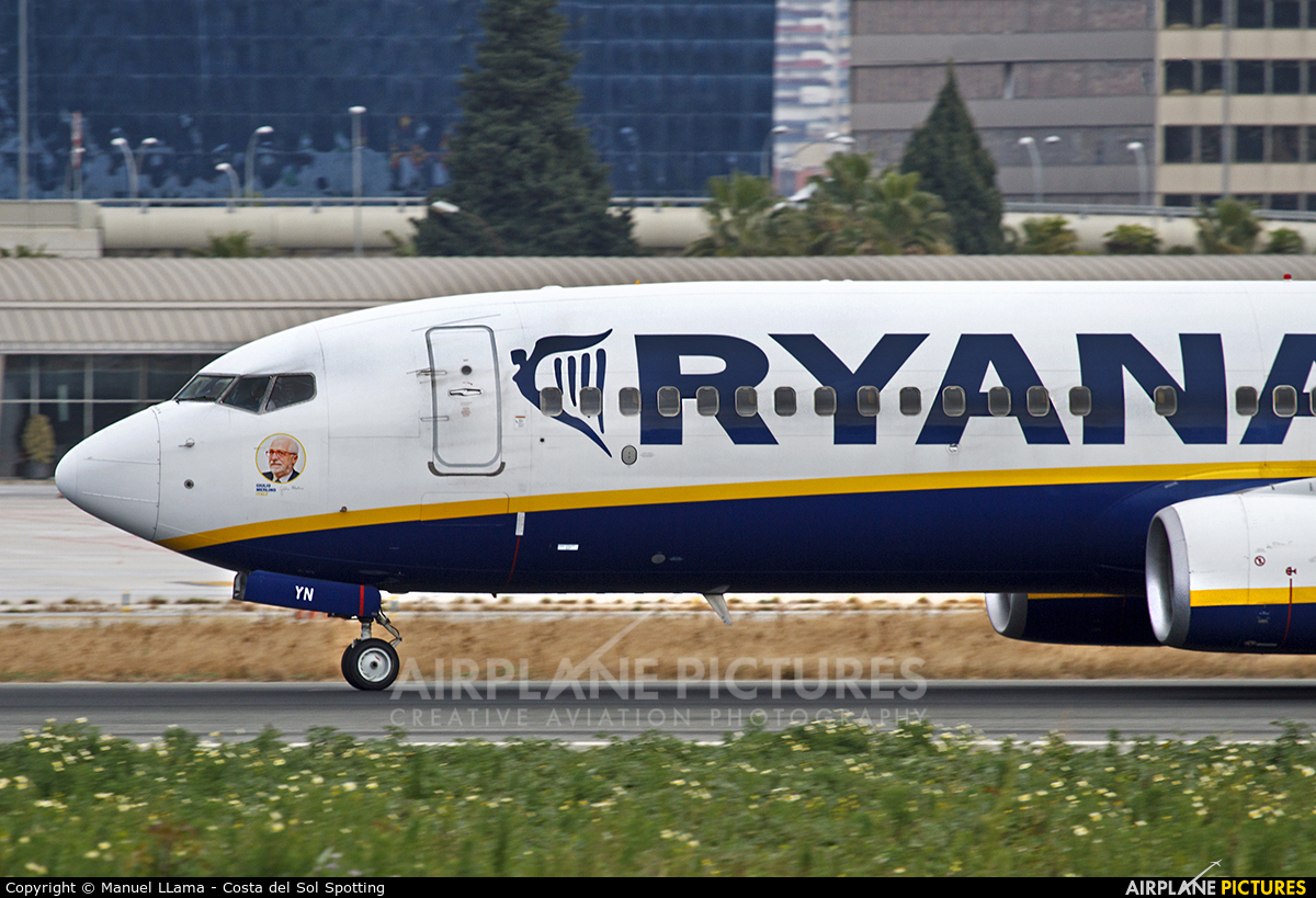Ryanair EI-DYN aircraft at Málaga