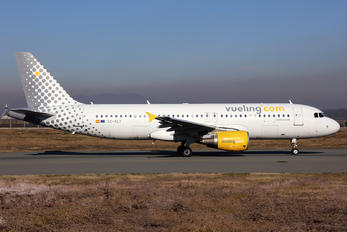 EC-KLT - Vueling Airlines Airbus A320