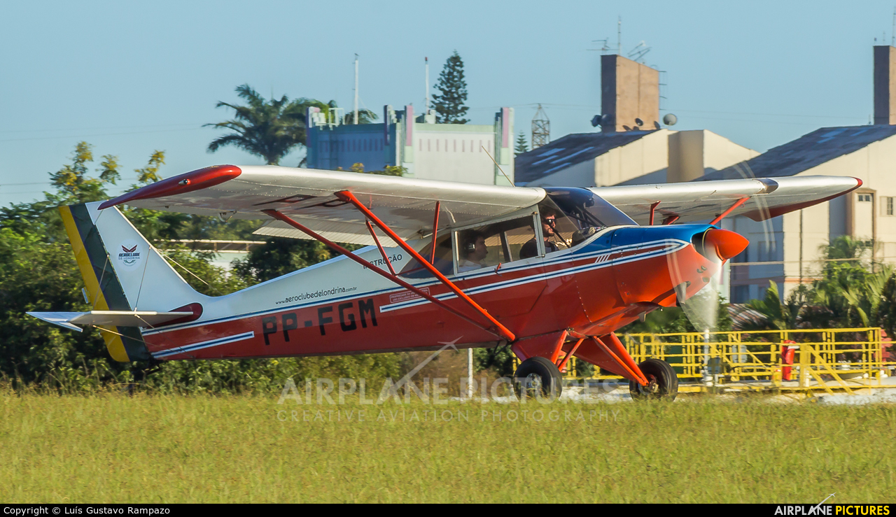 Aeroclube de Londrina PP-FGM aircraft at Londrina – Gov. José Richa