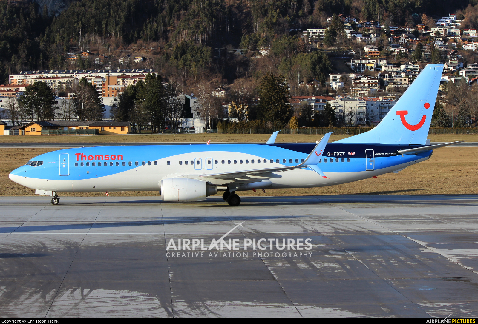 Thomson/Thomsonfly G-FDZT aircraft at Innsbruck