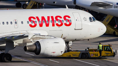 HB-IPY - Swiss Airbus A319