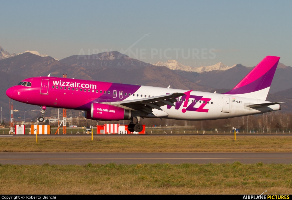 Wizz Air HA-LWQ aircraft at Bergamo - Orio al Serio