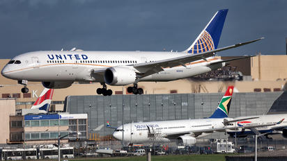 N30913 - United Airlines Boeing 787-8 Dreamliner
