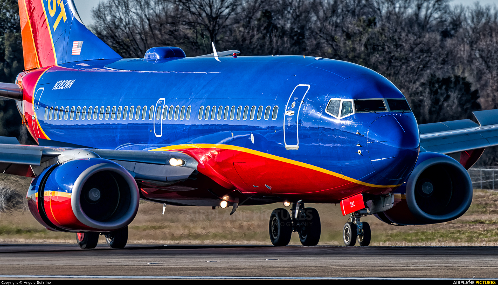 Southwest Airlines N282WN aircraft at Memphis Intl
