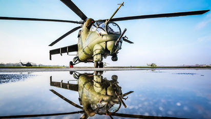 - - Poland - Army Mil Mi-24V