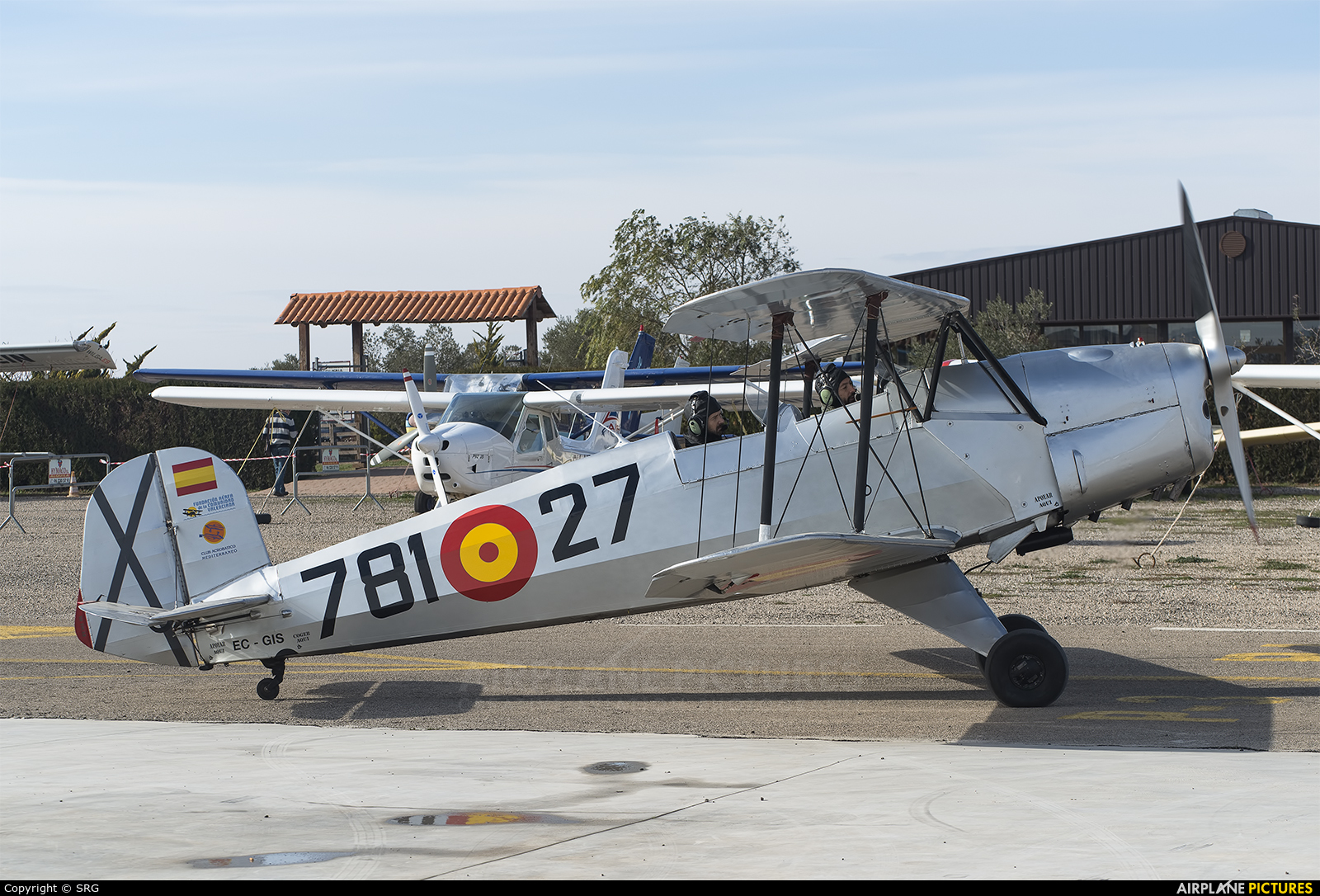 Private EC-GIS aircraft at Requena