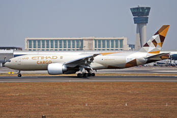 A6-DDD - Etihad Cargo Boeing 777-200