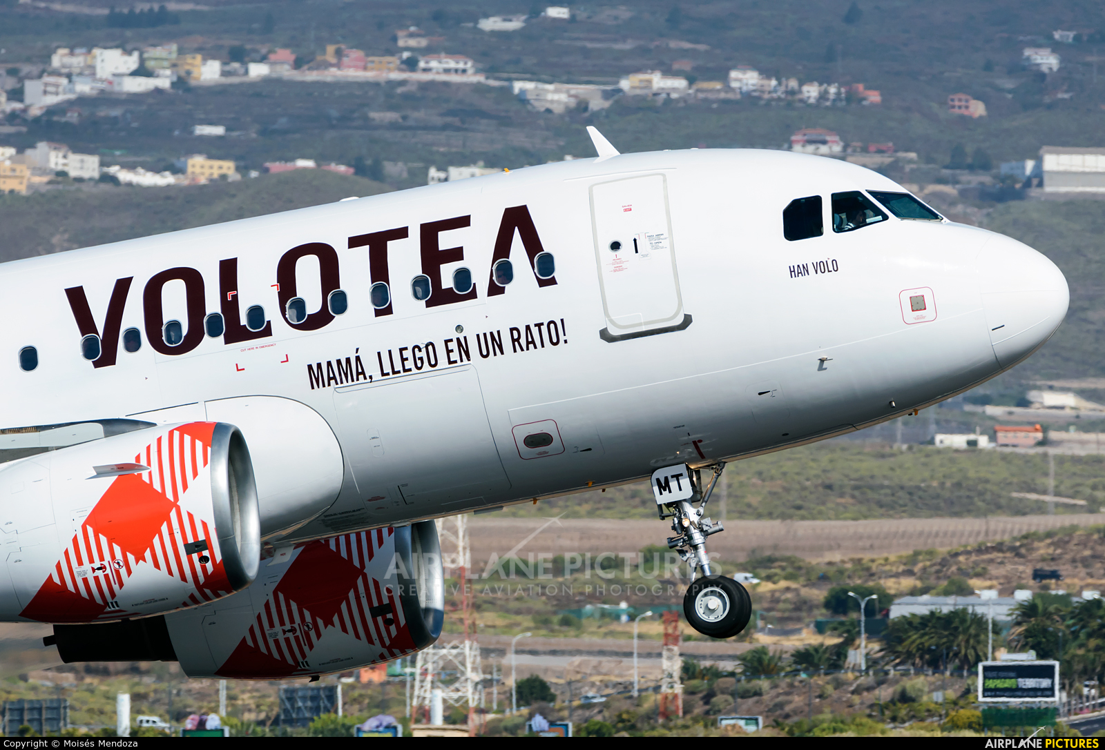 Volotea Airlines EI-FMT aircraft at Tenerife Sur - Reina Sofia