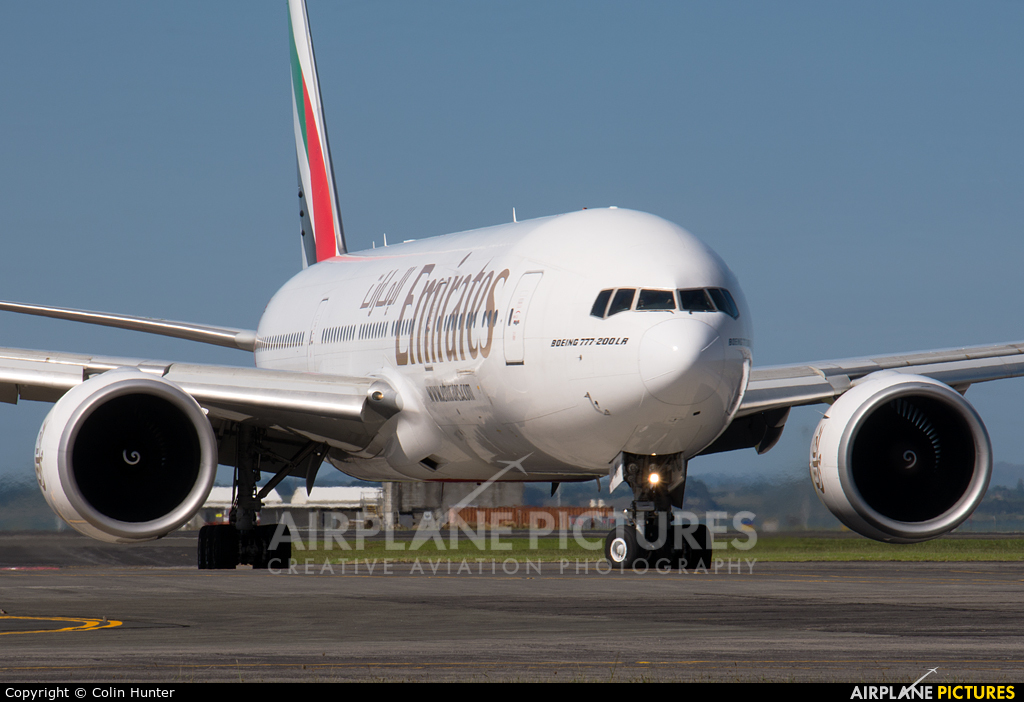 Emirates Airlines A6-EWI aircraft at Auckland Intl