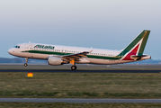 Alitalia EI-DTB image
