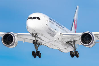 JA838J - JAL - Japan Airlines Boeing 787-8 Dreamliner