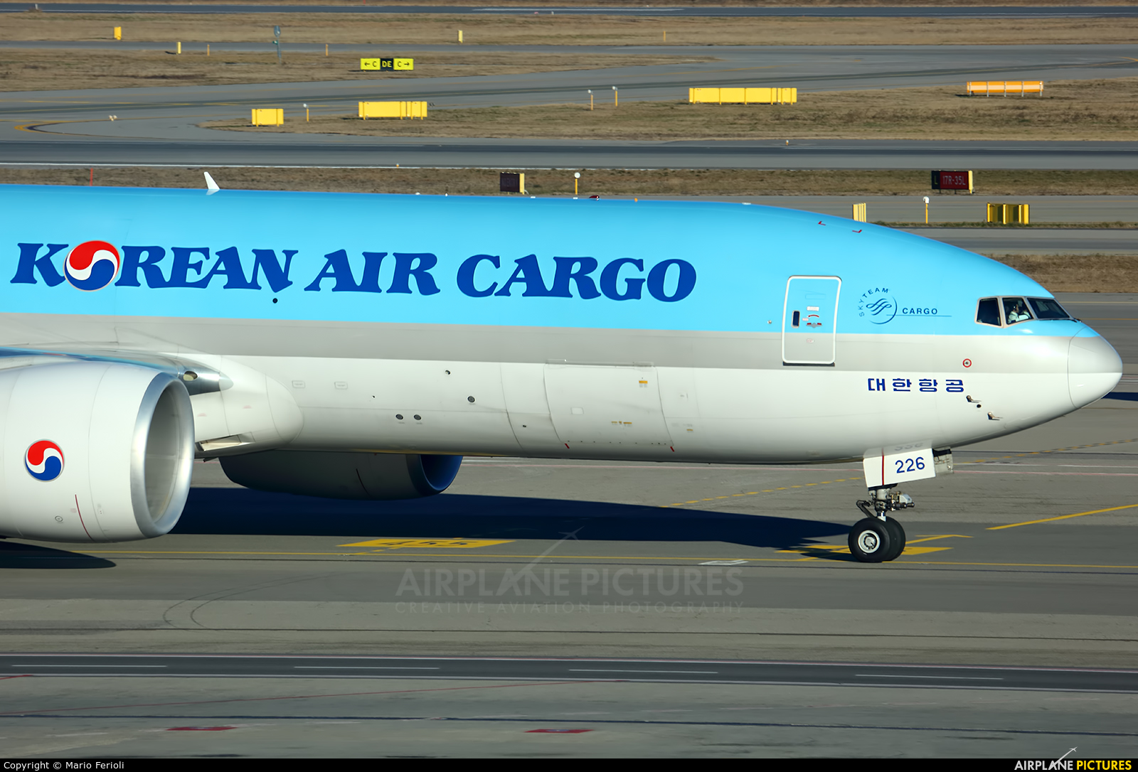 Korean Air Cargo HL8226 aircraft at Milan - Malpensa