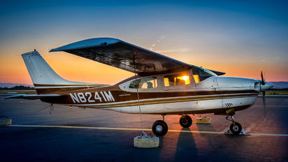 N8241M - Private Cessna 210 Centurion