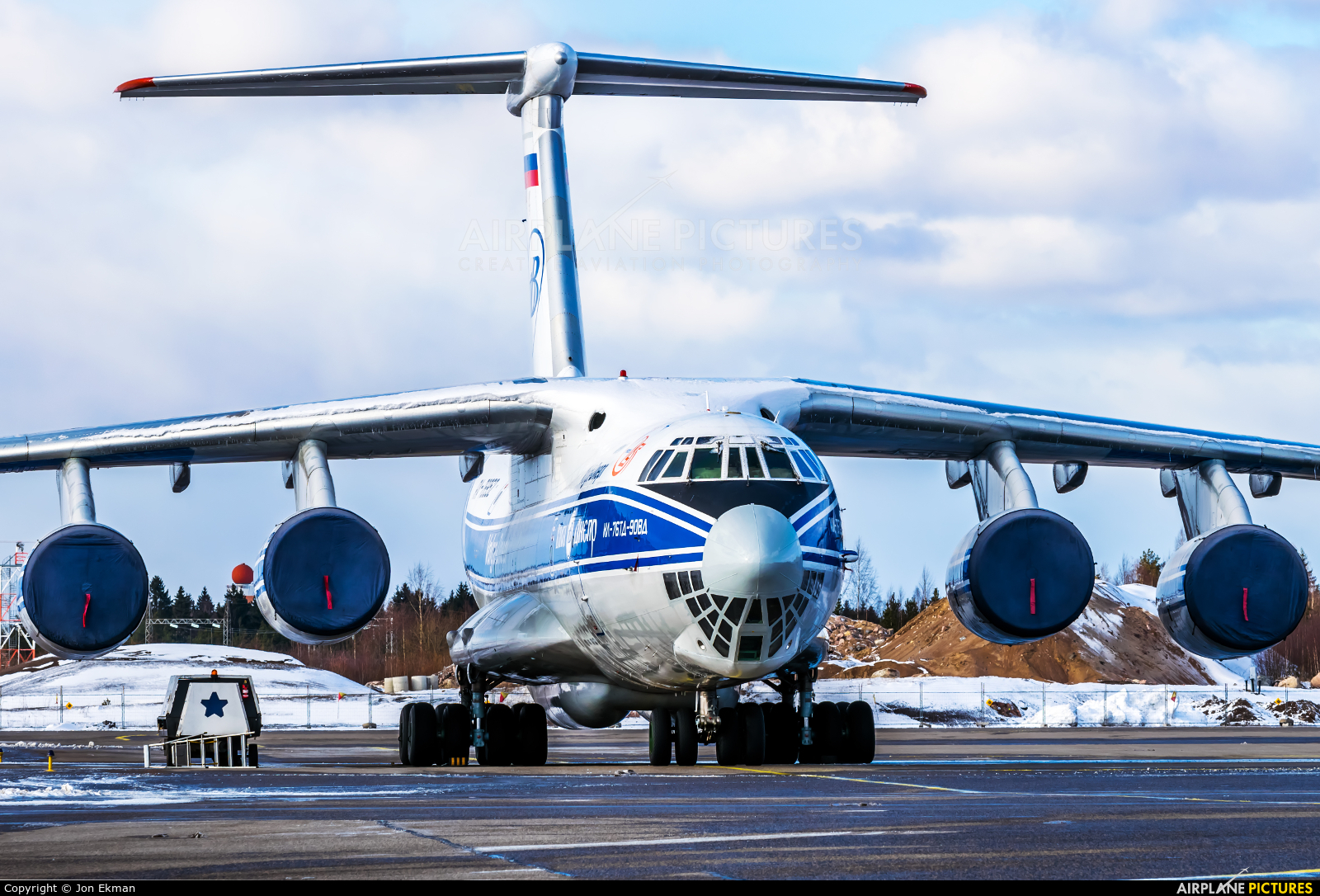 Volga Dnepr Airlines RA-76952 aircraft at Helsinki - Vantaa