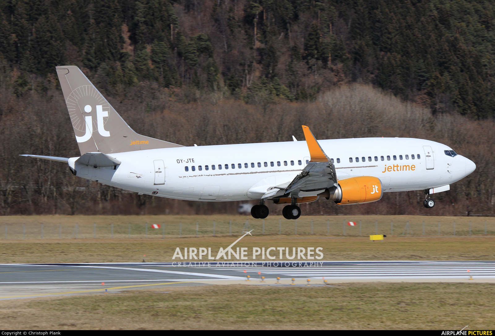 Jet Time OY-JTE aircraft at Innsbruck