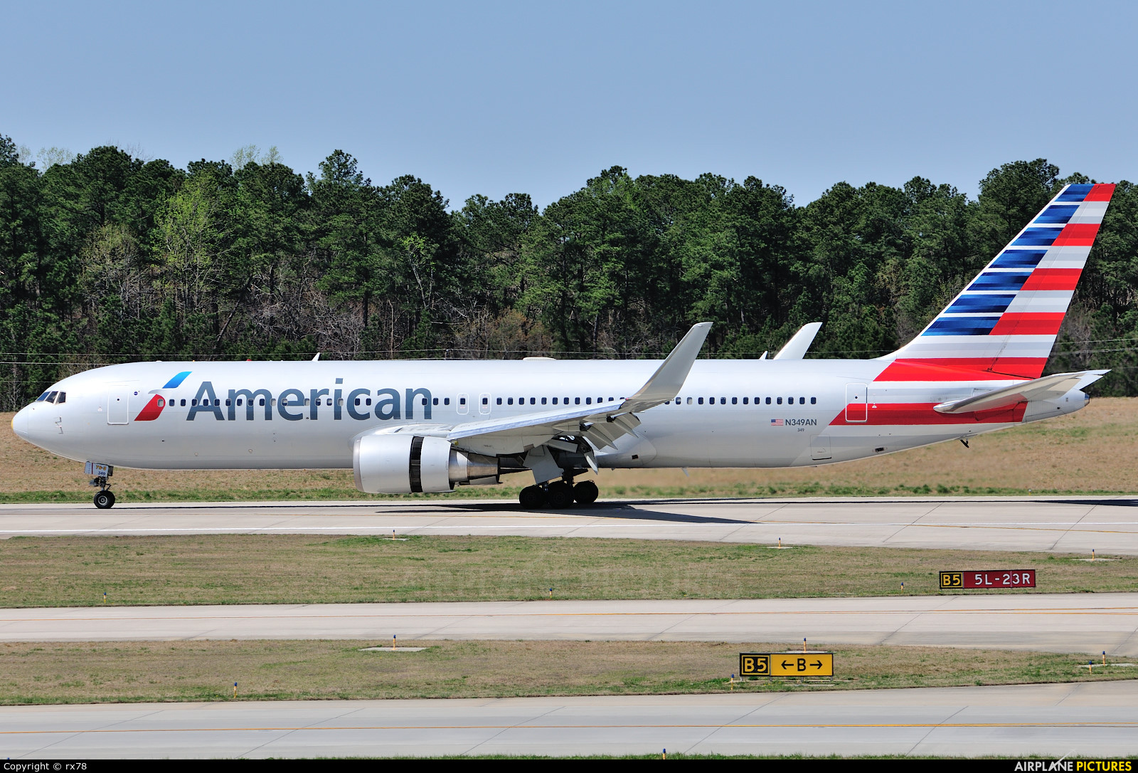 American Airlines N349AN aircraft at Raleigh - Durham Intl