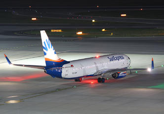 TC-SEN - SunExpress Boeing 737-800