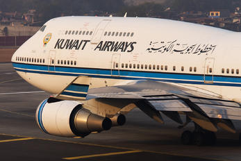 9K-ADE - Kuwait Airways Boeing 747-400