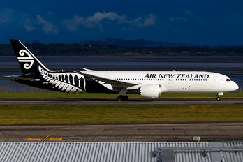 ZK-NZF - Air New Zealand Boeing 787-9 Dreamliner