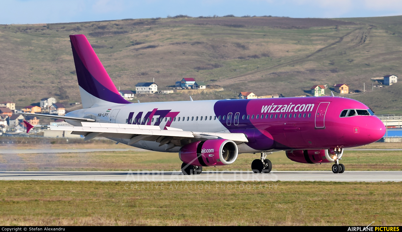 Wizz Air HA-LPY aircraft at Cluj Napoca - Someseni