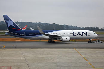 CC-CXD - LAN Airlines Boeing 767-300
