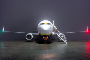 EI-DHD - Ryanair Boeing 737-800