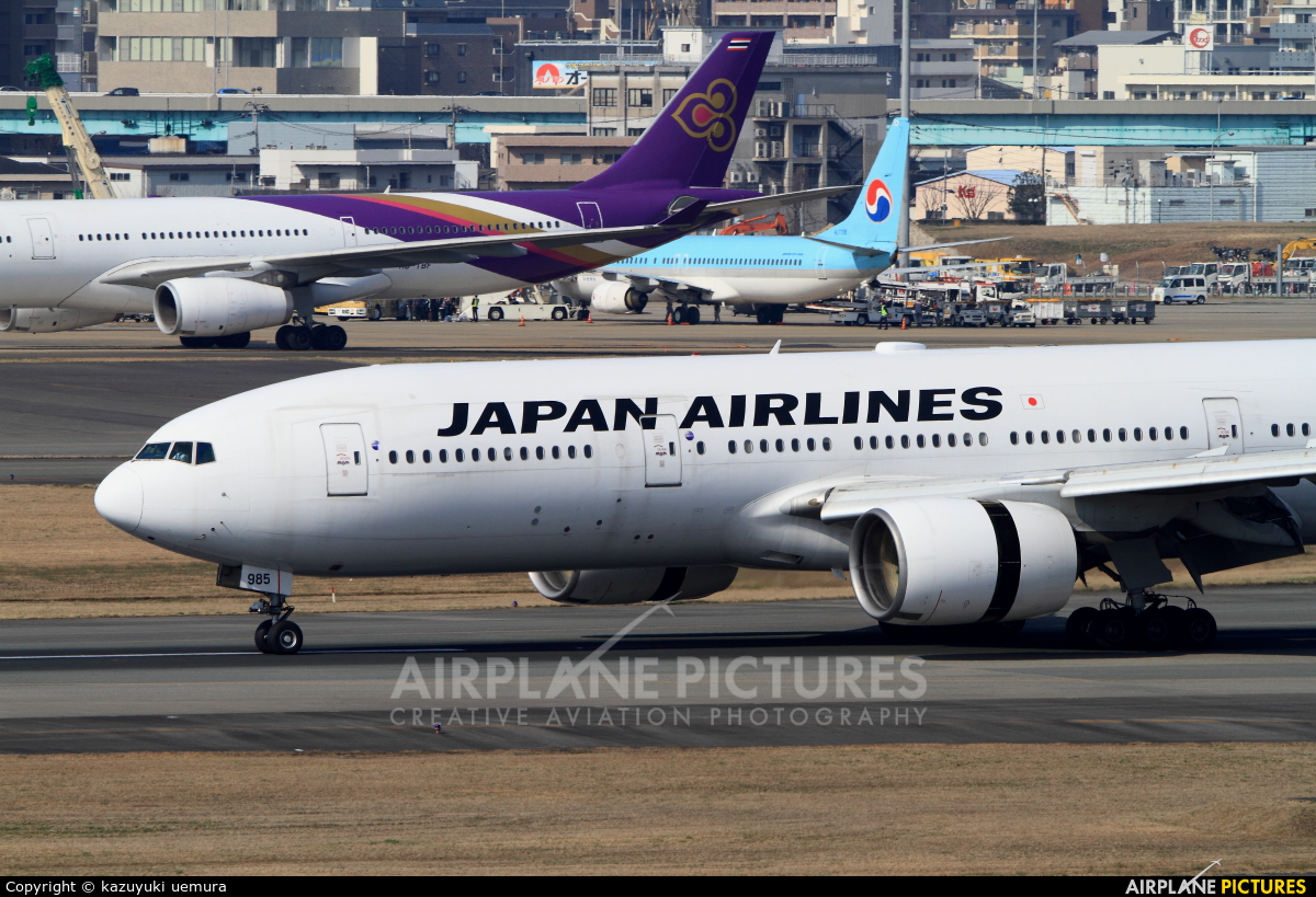 JAL - Japan Airlines JA8985 aircraft at Fukuoka