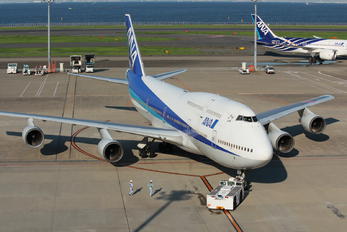 JA8961 - ANA - All Nippon Airways Boeing 747-400D