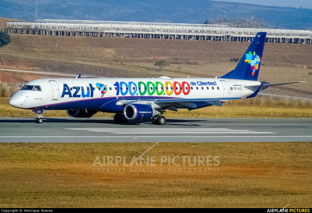 Azul Linhas Aéreas PR-AYS aircraft at Belo Horizonte - Tancredo Neves