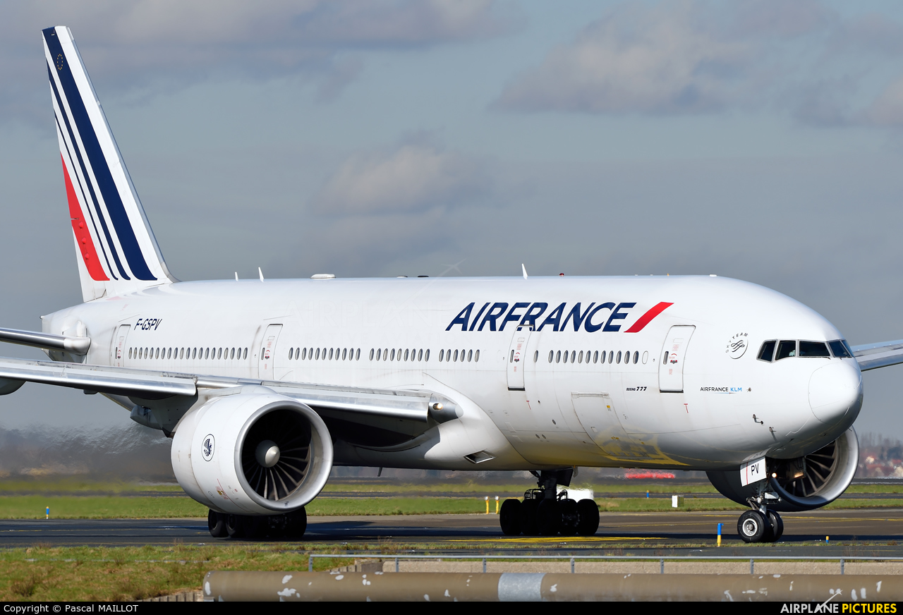 Air France F-GSPV aircraft at Paris - Charles de Gaulle
