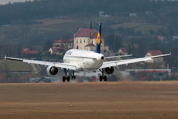 D-AILE - Lufthansa Airbus A319