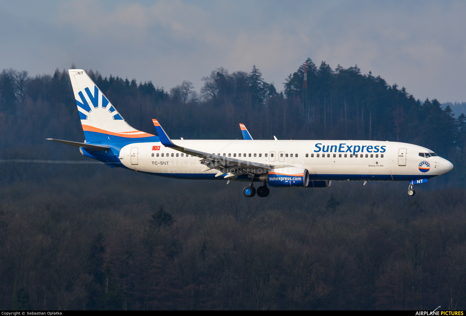SunExpress TC-SNT aircraft at Zurich