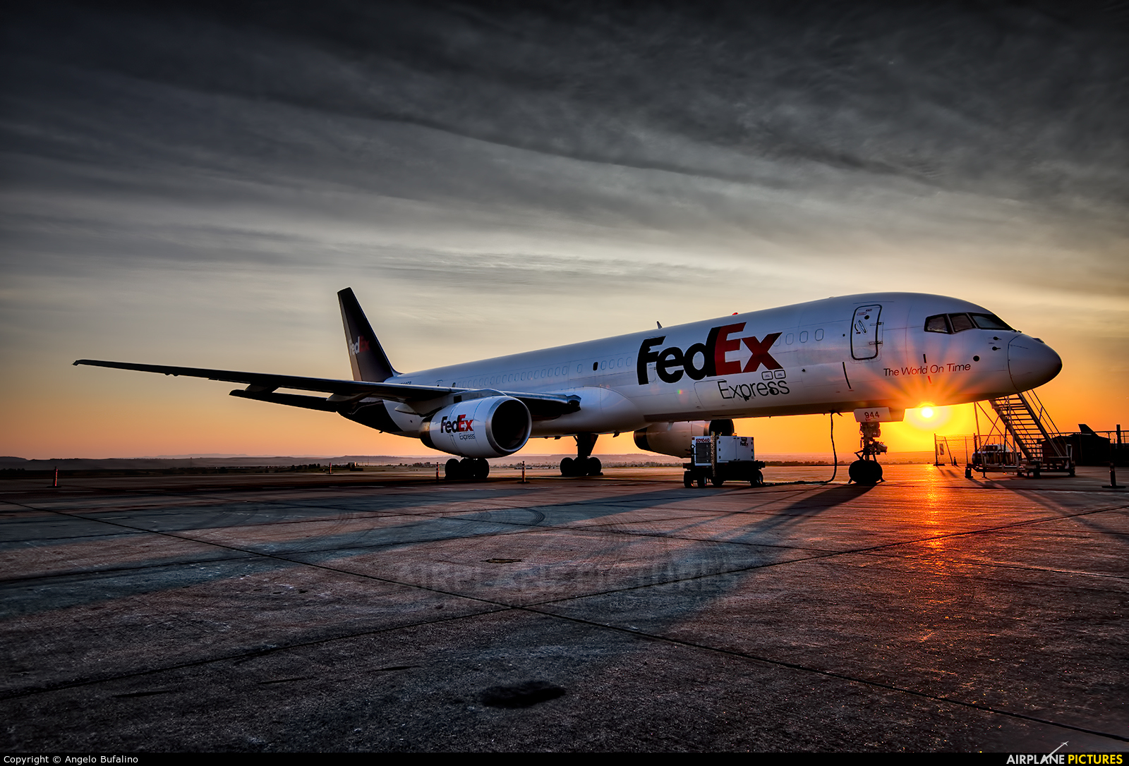 N944FD - FedEx Federal Express Boeing 757-200F at Billings - Logan Intl ...