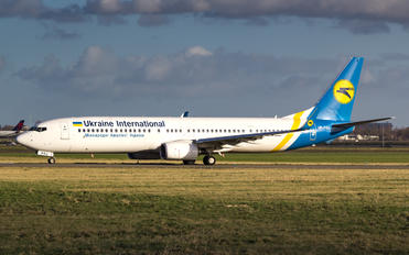 UR-PSJ - Ukraine International Airlines Boeing 737-900ER