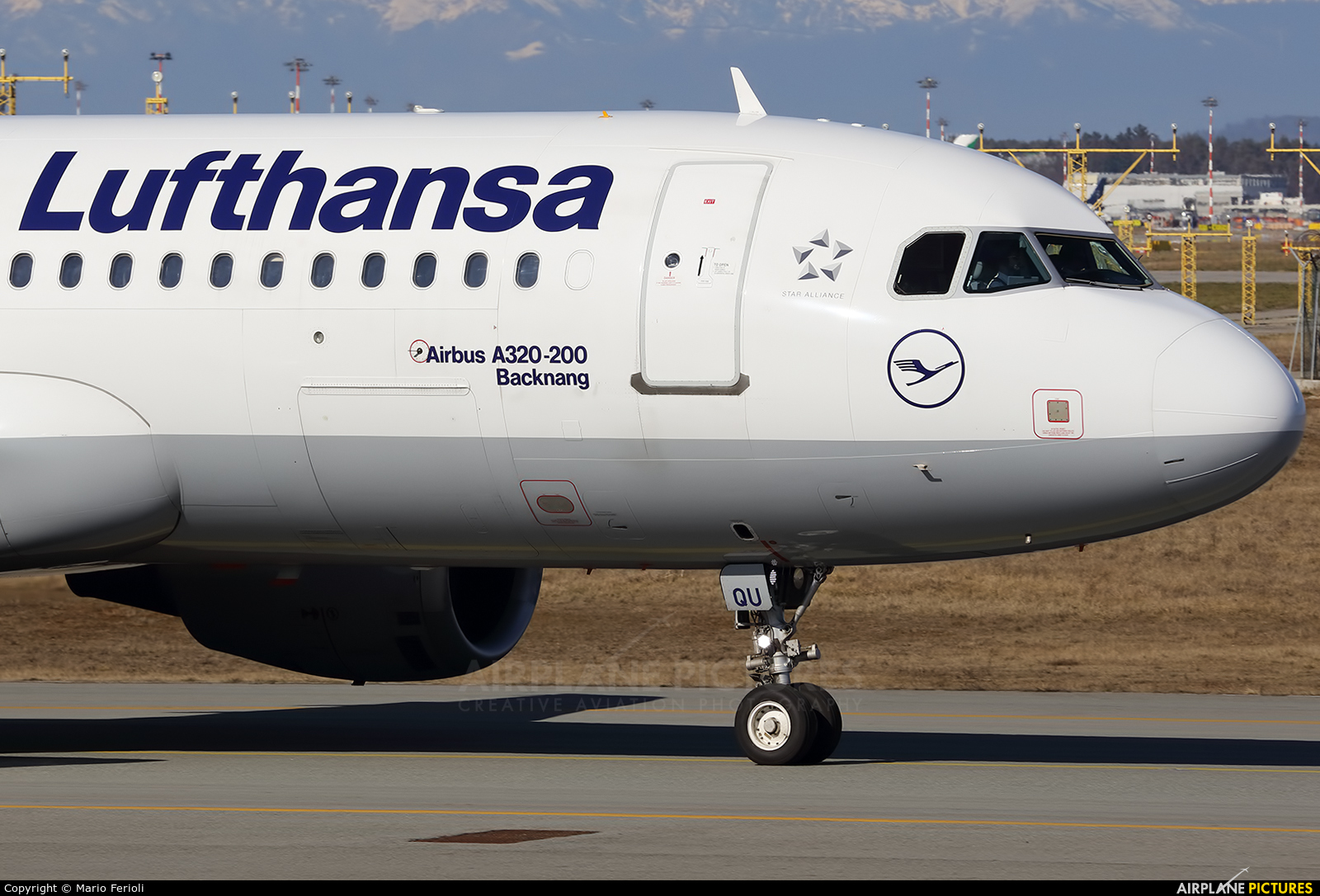 Lufthansa D-AIQU aircraft at Milan - Malpensa