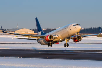 LN-RGB - SAS - Scandinavian Airlines Boeing 737-800