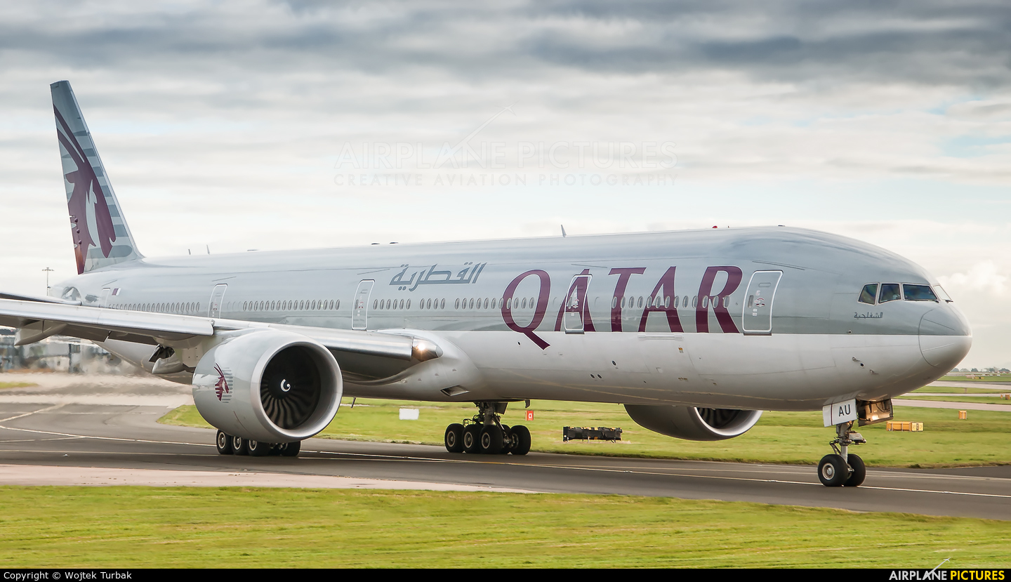 Qatar Airways A7-BAU aircraft at Manchester