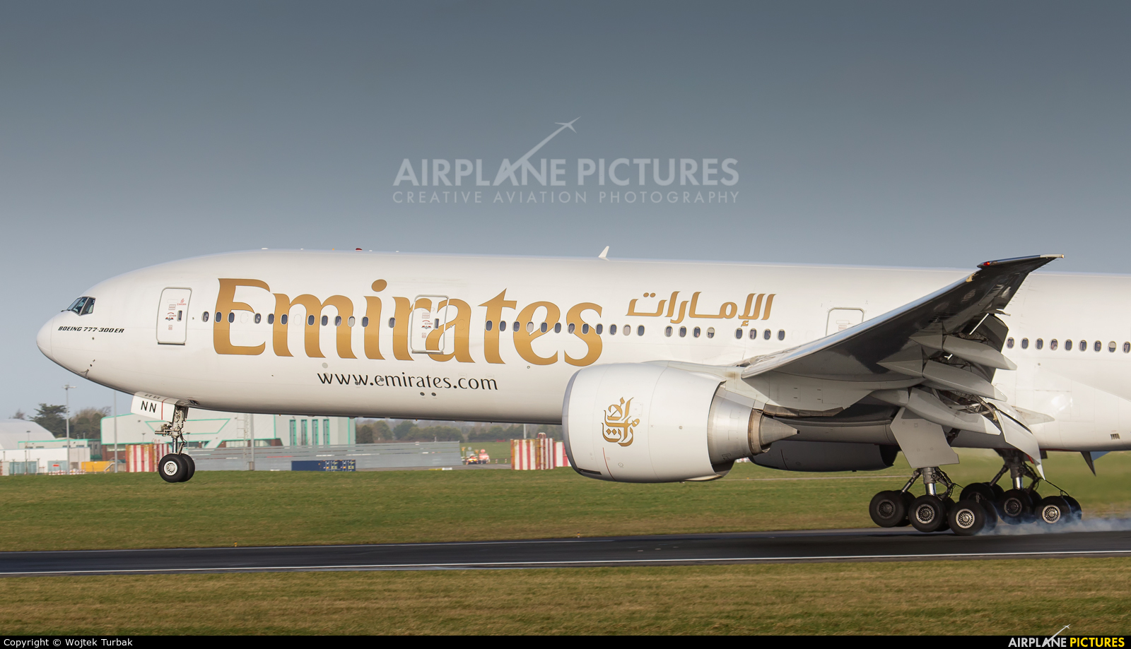 Emirates Airlines A6-ENN aircraft at Dublin