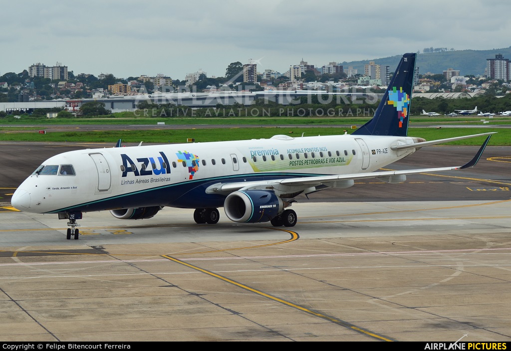 Azul Linhas Aéreas PR-AZE aircraft at Porto Alegre - Salgado Filho