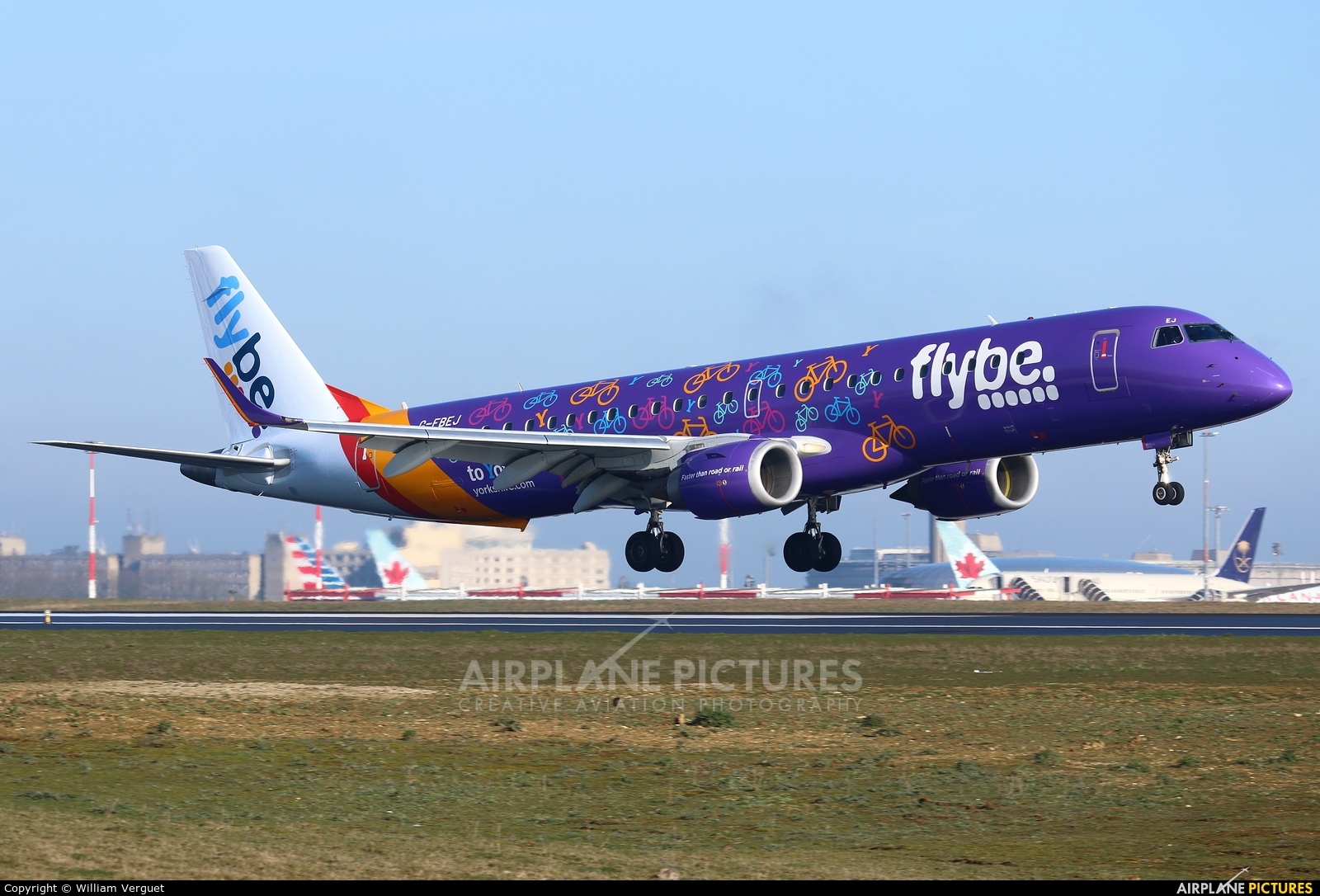 Flybe G-FBEJ aircraft at Paris - Charles de Gaulle