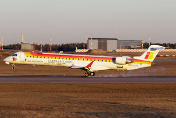 EC-JTS - Air Nostrum - Iberia Regional Canadair CL-600 CRJ-900