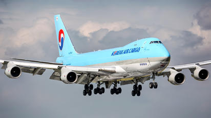 HL7601 - Korean Air Cargo Boeing 747-400F, ERF