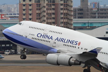 B-18203 - China Airlines Boeing 747-400