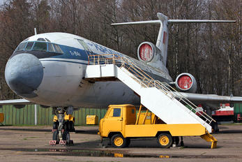 CCCP-85122 - Aeroflot Tupolev Tu-154B